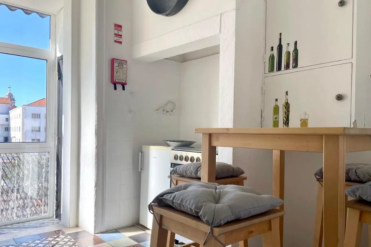 Central 2 Bedroom Apartment In Lisbon Portugal