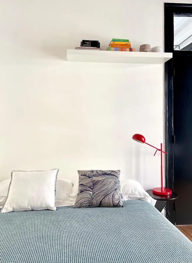 Central 2 Bedroom Apartment In Lisbon Portugal